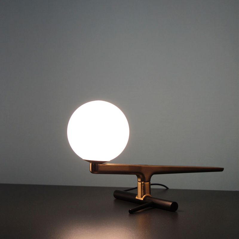 Artemide Yanzi Table Tischleuchte