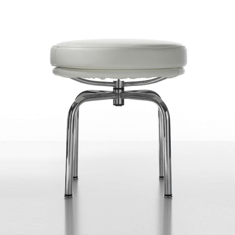 Cassina LC8 Hocker Chrom Leder weiß Cassina LC8 Hocker Chrom Leder weiß