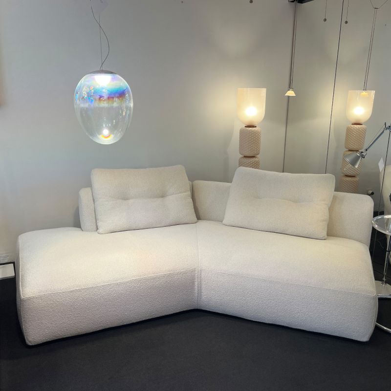 Sengu Bold Sofa Ausstellungsstück (565 20) Sengu Bold Sofa Ausstellungsstück (565 20)