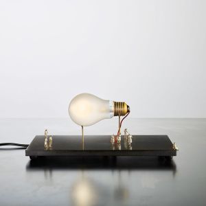 Ingo Maurer I Ricchi Poveri - Monument for a Bulb
